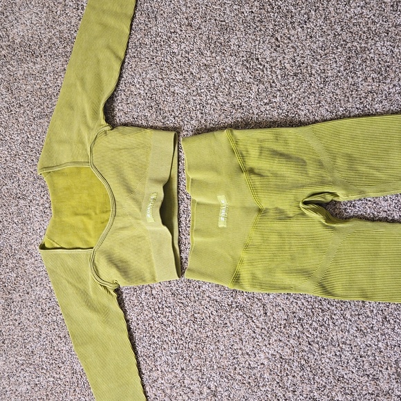 Zoelle Fit Gym Confidence workout Set - Picture 5 of 5